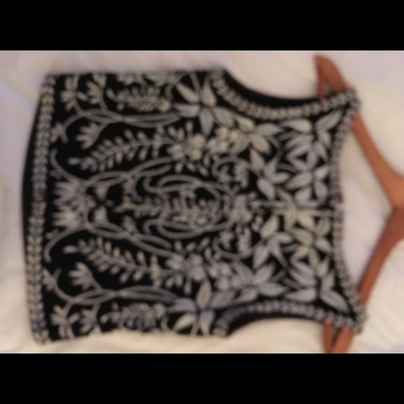 Top - Picture 4 of 6